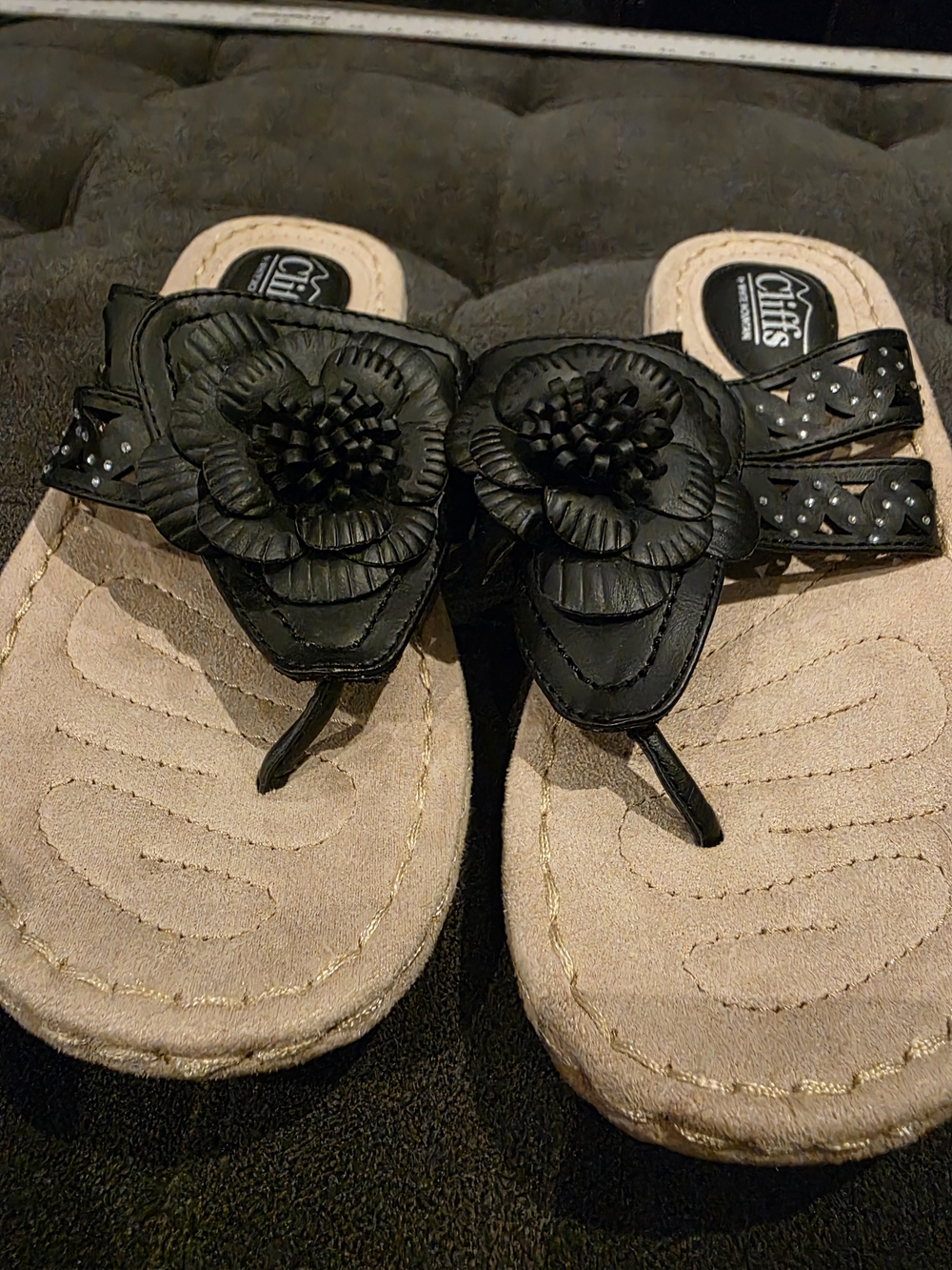 Cliff By White Mountain Women's Black Sandal with Crystal Accents